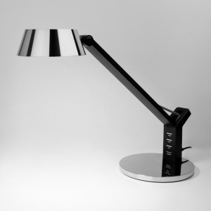 Настольная светодиодная лампа Eurosvet Slink 8W 3300/4200/6500K 80426/1 черный/серебро 4690389168536