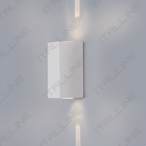 Уличный настенный светодиодный светильник Italline 2х3W 3000K IT01-A150/2 white